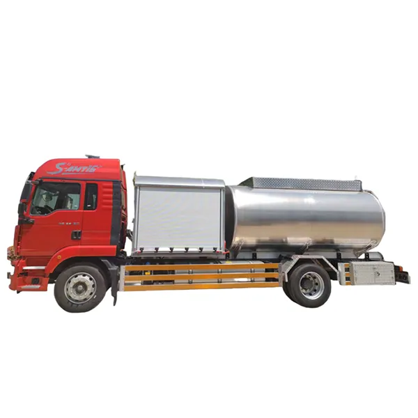 Aircraft Refueling Truck