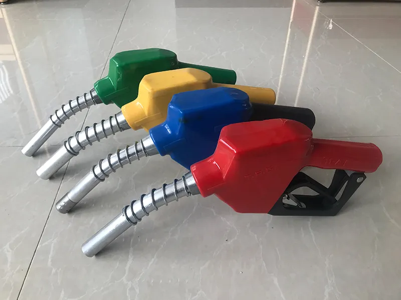 Automatic Self-Sealing Fuel Nozzle
